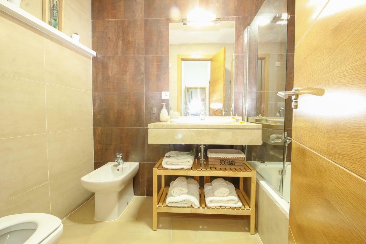Apartamento San Julian Sevilla Bagian luar foto