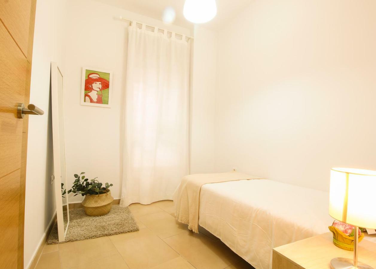 Apartamento San Julian Sevilla Bagian luar foto